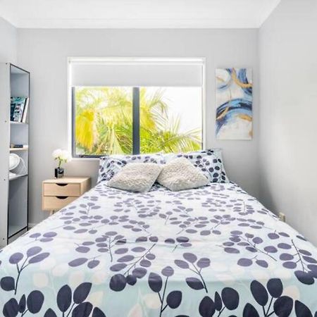 Double Room With Shared Bathroom Оукланд Екстериор снимка