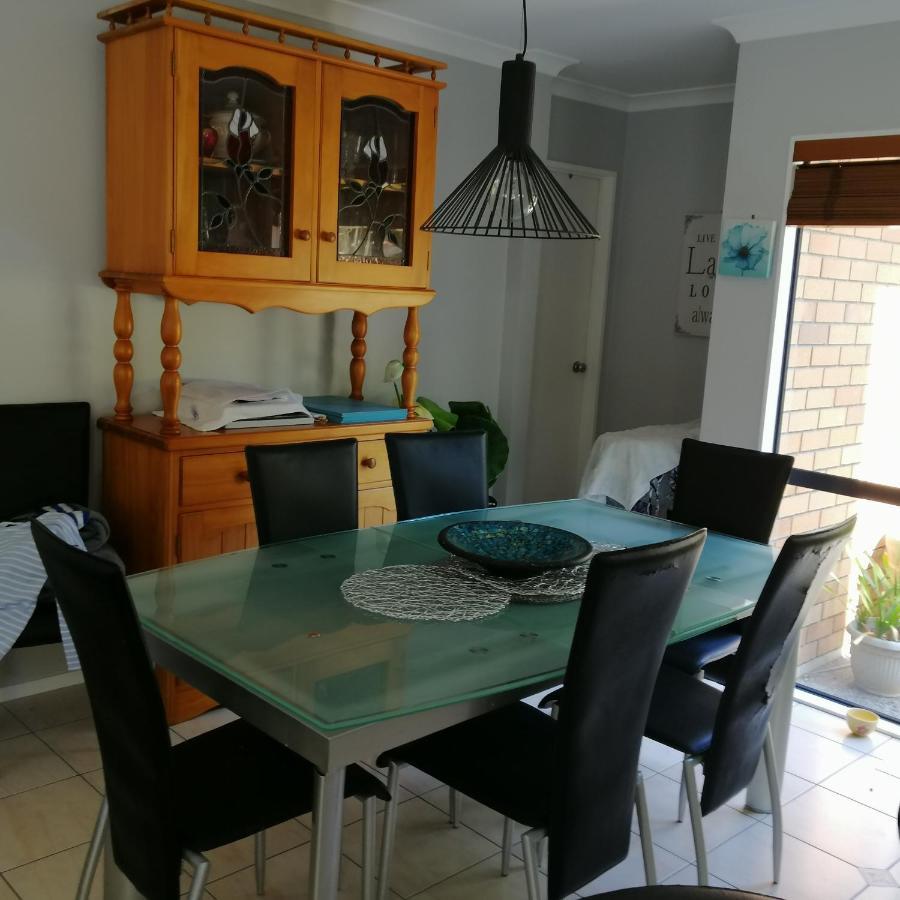 Double Room With Shared Bathroom Оукланд Екстериор снимка
