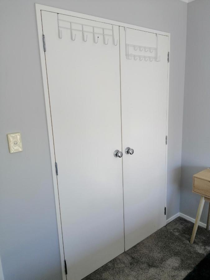 Double Room With Shared Bathroom Оукланд Екстериор снимка