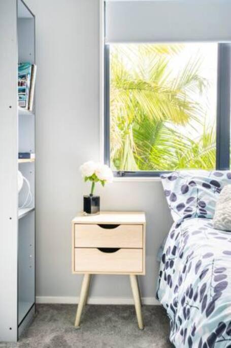 Double Room With Shared Bathroom Оукланд Екстериор снимка